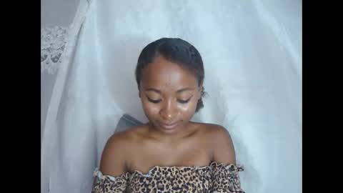 Snapshot of francine925426 chatting on December 1, 2025, 10:31 am francine925426 online show from December 1, 2025, 10:31 am