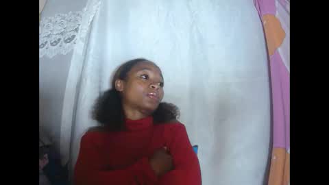 Snapshot of francine925426 chatting on December 17, 2025, 7:53 pm francine925426 online show from December 17, 2025, 7:53 pm