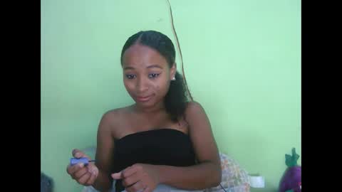 Snapshot of francine925426 chatting on December 20, 2025, 12:34 pm francine925426 online show from December 20, 2025, 12:34 pm