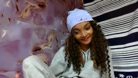Snapshot of francinoli chatting on June 29, 2026, 5:25 am Francinoli online show from June 29, 2026, 5:25 am