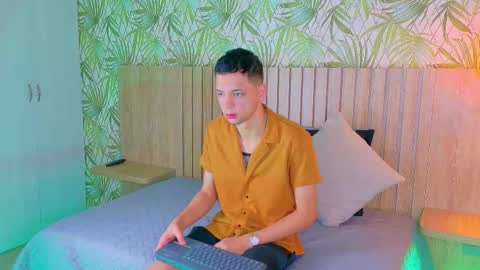 Franco online show from December 15, 2025, 12:31 pm