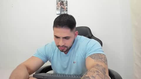 Snapshot of frank_foxx1 chatting on February 2, 2026, 5:06 am frank_foxx1 online show from February 2, 2026, 5:06 am