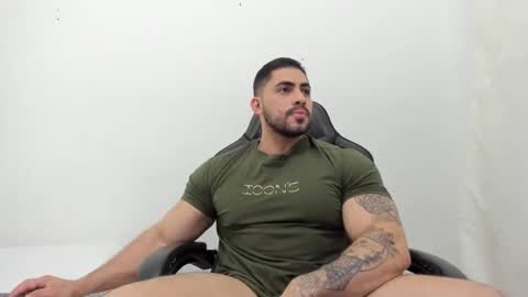 Snapshot of frank_foxx1 chatting on February 24, 2026, 1:47 am frank_foxx1 online show from February 24, 2026, 1:47 am