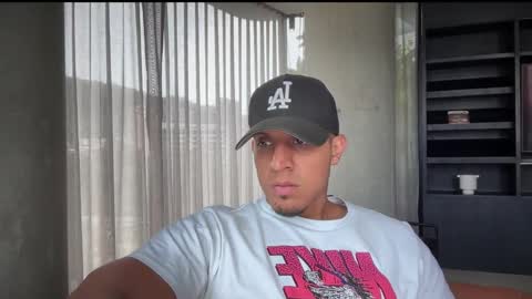 Frank online show from November 25, 2025, 7:36 pm