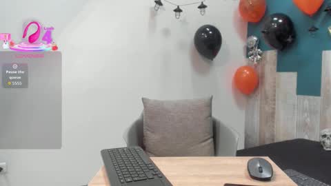 Snapshot of frank_millers chatting on October 21, 2025, 5:13 pm Frank online show from October 21, 2025, 5:13 pm