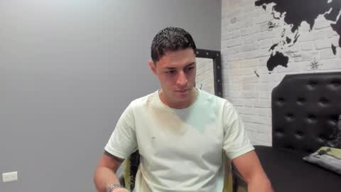 Snapshot of frank_millers chatting on November 17, 2025, 4:13 pm Frank online show from November 17, 2025, 4:13 pm