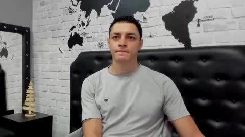 Snapshot of frank_millers chatting on November 25, 2025, 7:47 pm Frank online show from November 25, 2025, 7:47 pm