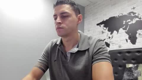 Snapshot of frank_millers chatting on December 5, 2025, 8:05 pm Frank online show from December 5, 2025, 8:05 pm