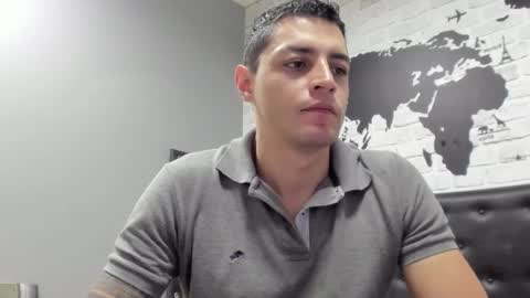 Snapshot of frank_millers chatting on December 16, 2025, 12:48 am Frank online show from December 16, 2025, 12:48 am