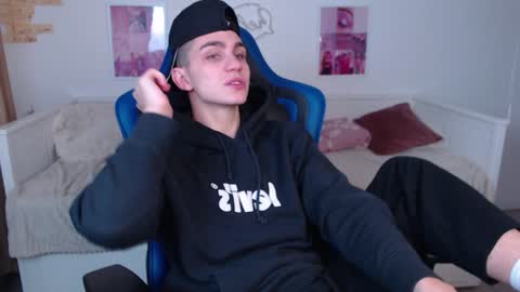 Frank online show from December 26, 2024, 2:33 am