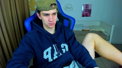 Frank online show from April 8, 2026, 4:12 am