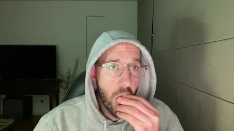 frank_perry2332 online show from April 18, 2026, 12:09 pm