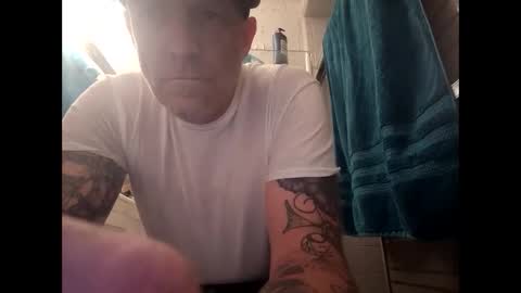 Famous Blue Eyes online show from April 14, 2026, 10:54 am