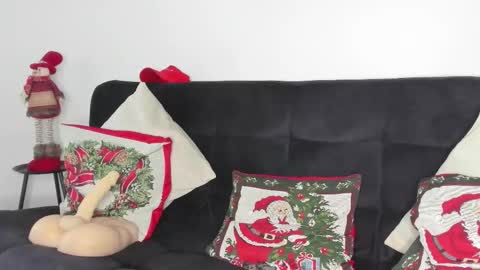 Snapshot of frankmyles01 chatting on December 17, 2025, 9:10 pm frank online show from December 17, 2025, 9:10 pm