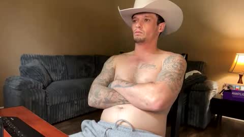 Snapshot of frankoafterdark chatting on April 24, 2026, 12:40 pm Franco online show from April 24, 2026, 12:40 pm