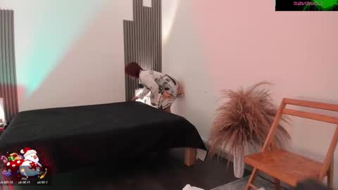 Fransheska online show from December 2, 2025, 1:39 pm