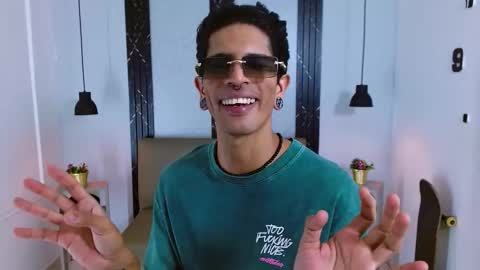 Franvill trato online show from November 22, 2025, 8:08 pm