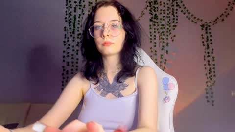 mistress Bastet and  mintcola online show from March 10, 2025, 9:51 pm