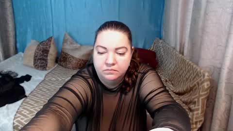 frau_becky online show from December 5, 2024, 7:27 am
