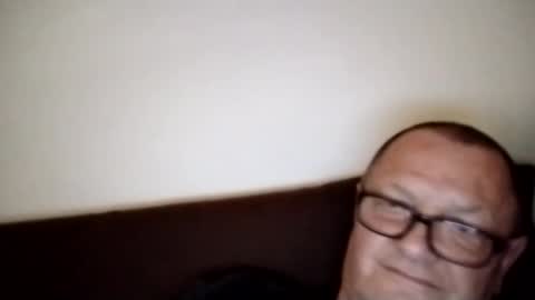 Wolfi online show from September 20, 2025, 6:58 am