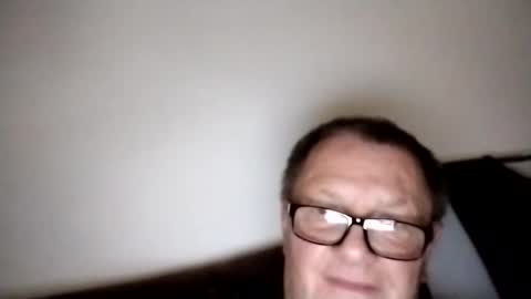 Wolfi online show from November 20, 2025, 8:58 am