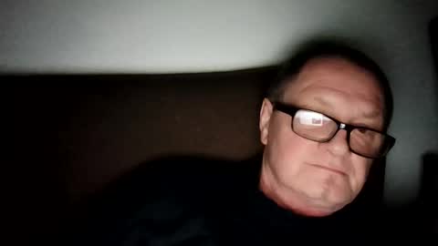 Wolfi online show from April 4, 2026, 7:17 am