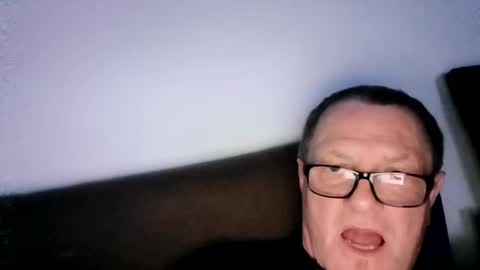 Wolfi online show from April 5, 2026, 7:55 pm