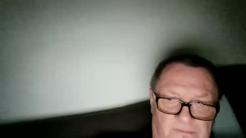 Wolfi online show from April 6, 2026, 5:08 am