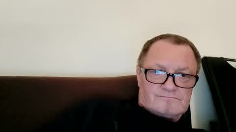 Wolfi online show from April 7, 2026, 6:25 am