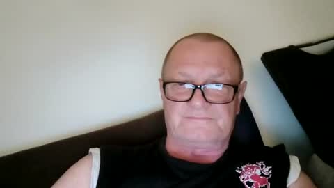 Wolfi online show from August 3, 2026, 6:23 am