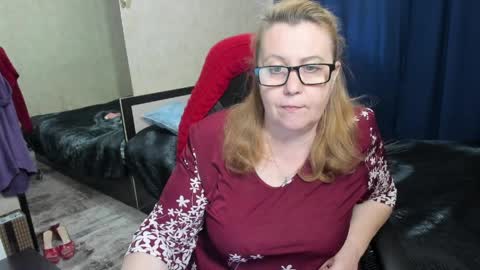 FrauMartha online show from April 11, 2026, 1:37 pm