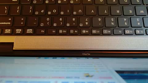 Snapshot of freaky_ass chatting on November 16, 2025, 9:04 am Berry online show from November 16, 2025, 9:04 am