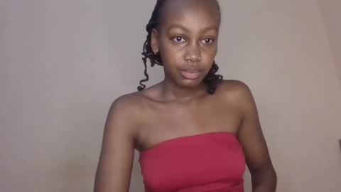 freaky_beauty online show from June 1, 2026, 9:22 am