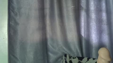 Snapshot of freaky_brula chatting on June 15, 2026, 10:28 am freaky brula online show from June 15, 2026, 10:28 am