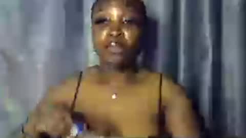 Snapshot of freaky_brula chatting on July 20, 2026, 4:27 am freaky brula online show from July 20, 2026, 4:27 am