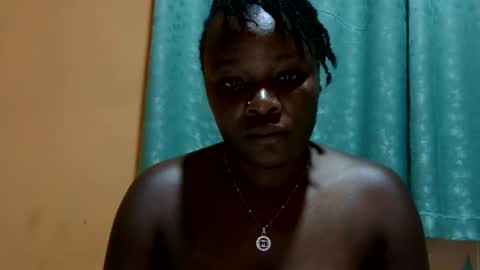 Snapshot of freaky_dolly chatting on January 5, 2025, 6:45 pm freaky_dolly online show from January 5, 2025, 6:45 pm