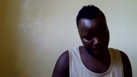 Snapshot of freaky_dolly chatting on February 13, 2025, 11:28 am freaky_dolly online show from February 13, 2025, 11:28 am