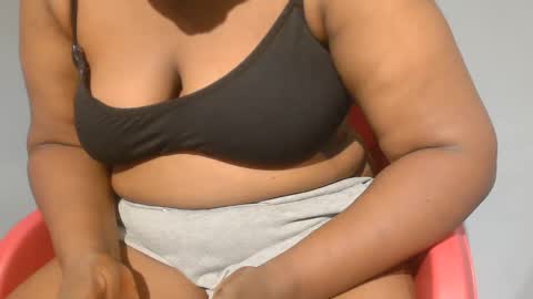 freaky slut5 online show from November 18, 2025, 3:56 am