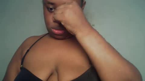 Snapshot of freaky_slut5 chatting on May 3, 2026, 4:18 am freaky slut5 online show from May 3, 2026, 4:18 am