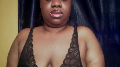 Snapshot of freaky_slut5 chatting on May 24, 2026, 4:28 am freaky slut5 online show from May 24, 2026, 4:28 am