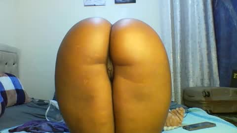 Snapshot of freakypetitebooty chatting on September 11, 2025, 6:24 am freaky online show from September 11, 2025, 6:24 am