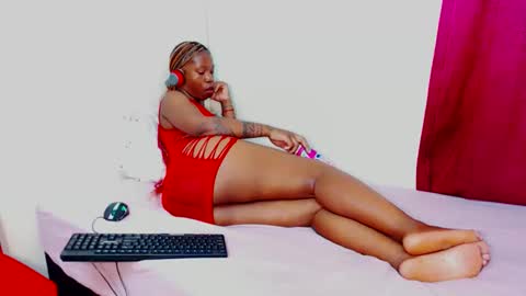 Snapshot of freakyscarlrt00 chatting on October 14, 2025, 6:09 pm FreakyScarlet00 online show from October 14, 2025, 6:09 pm