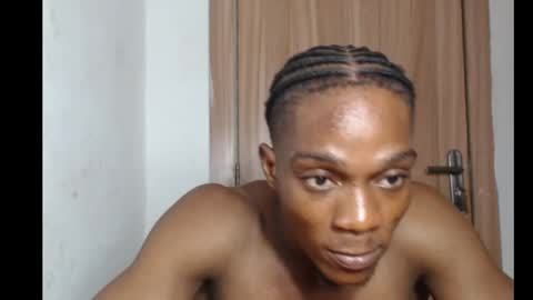 freakyslut30 online show from March 3, 2025, 7:39 pm