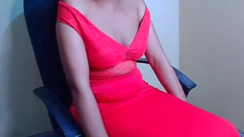 Lavinia online show from June 24, 2026, 11:42 am