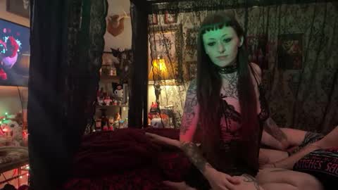 Bambi online show from December 14, 2025, 9:52 pm