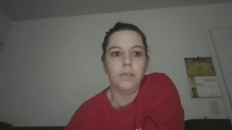 Snapshot of freckles232399 chatting on April 9, 2026, 2:55 pm freckles232399 online show from April 9, 2026, 2:55 pm