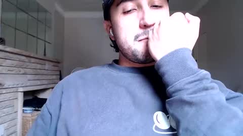 Snapshot of fred_555 chatting on February 25, 2025, 2:58 am fred_555 online show from February 25, 2025, 2:58 am