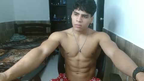Esteban online show from October 9, 2025, 1:36 am