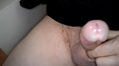 freddie300 online show from March 31, 2026, 8:37 am