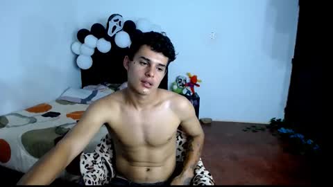 Snapshot of freddy_romans2 chatting on October 9, 2025, 1:25 am freddy romans online show from October 9, 2025, 1:25 am